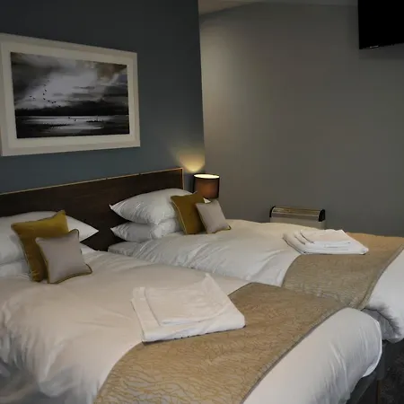 The Coach Hotel 3*